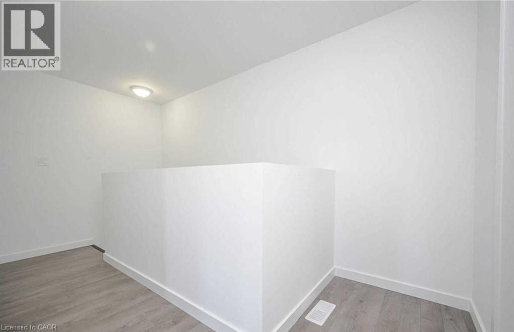 351 Chaffey Street, Welland, Ontario  L3B 0K5 - Photo 10 - 40805439