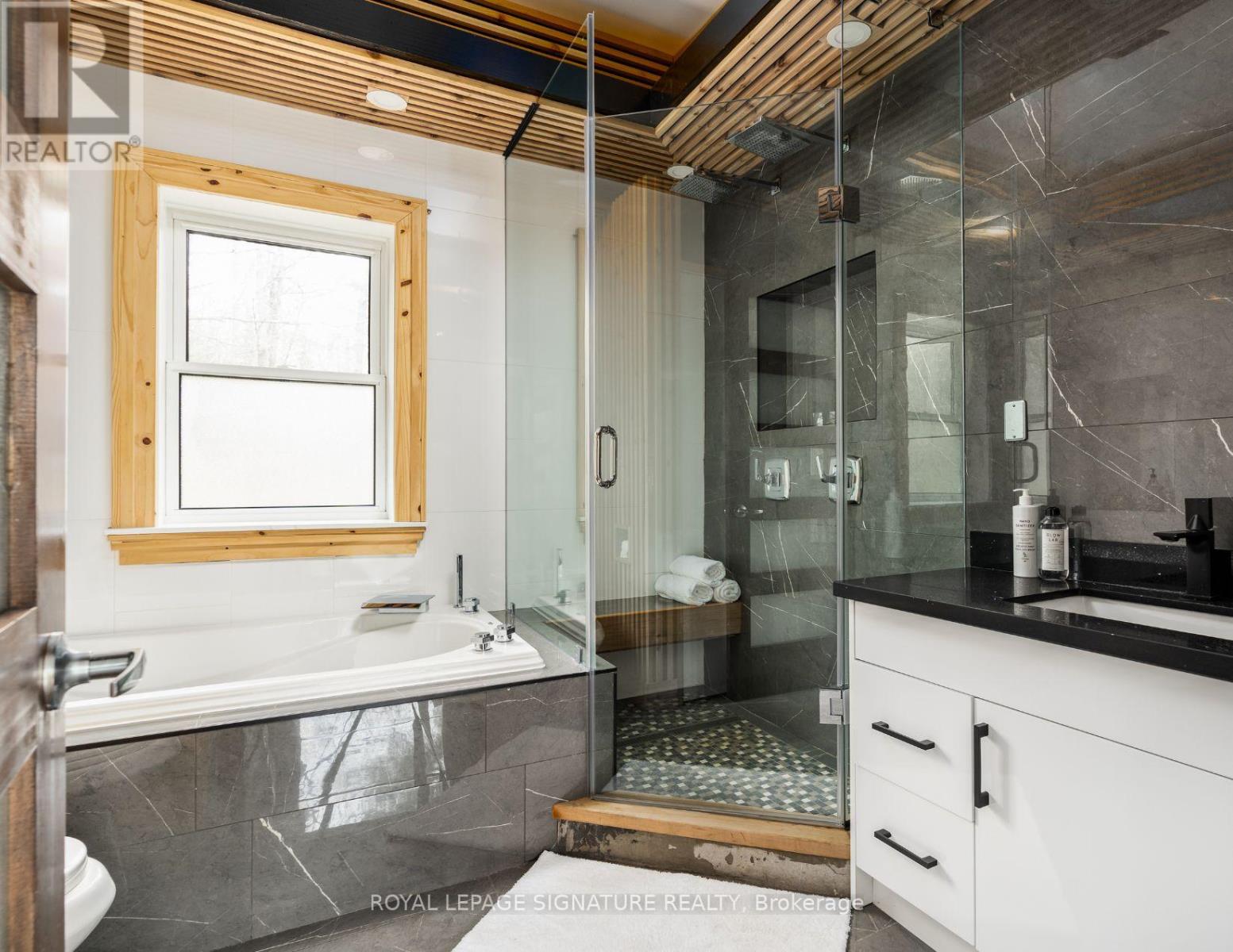 613 Long Lake Road, Perry, Ontario  P0A 1R0 - Photo 18 - X12795260