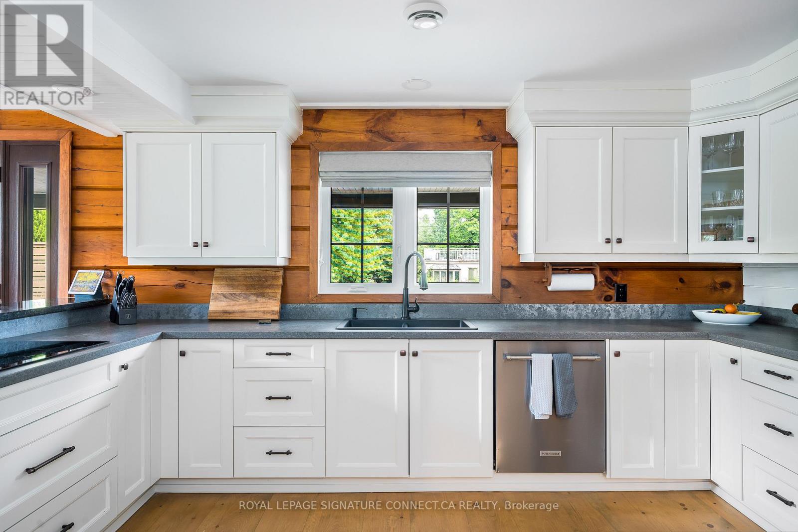 118 Settlers Way, Blue Mountains, Ontario  L9Y 0N9 - Photo 18 - X12795332