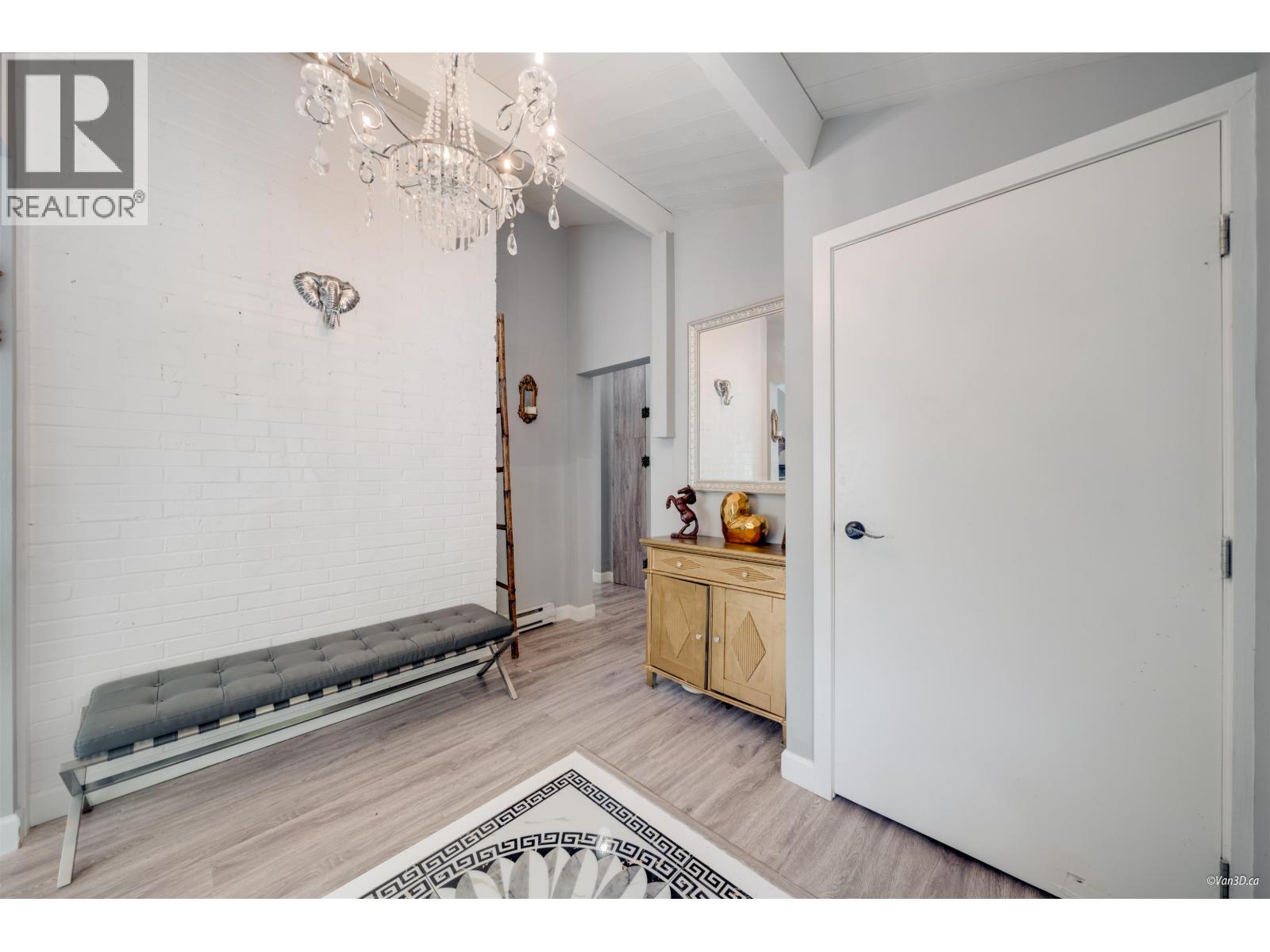 3870 Emerald Drive, North Vancouver, British Columbia  V7R 3B8 - Photo 21 - R3079388