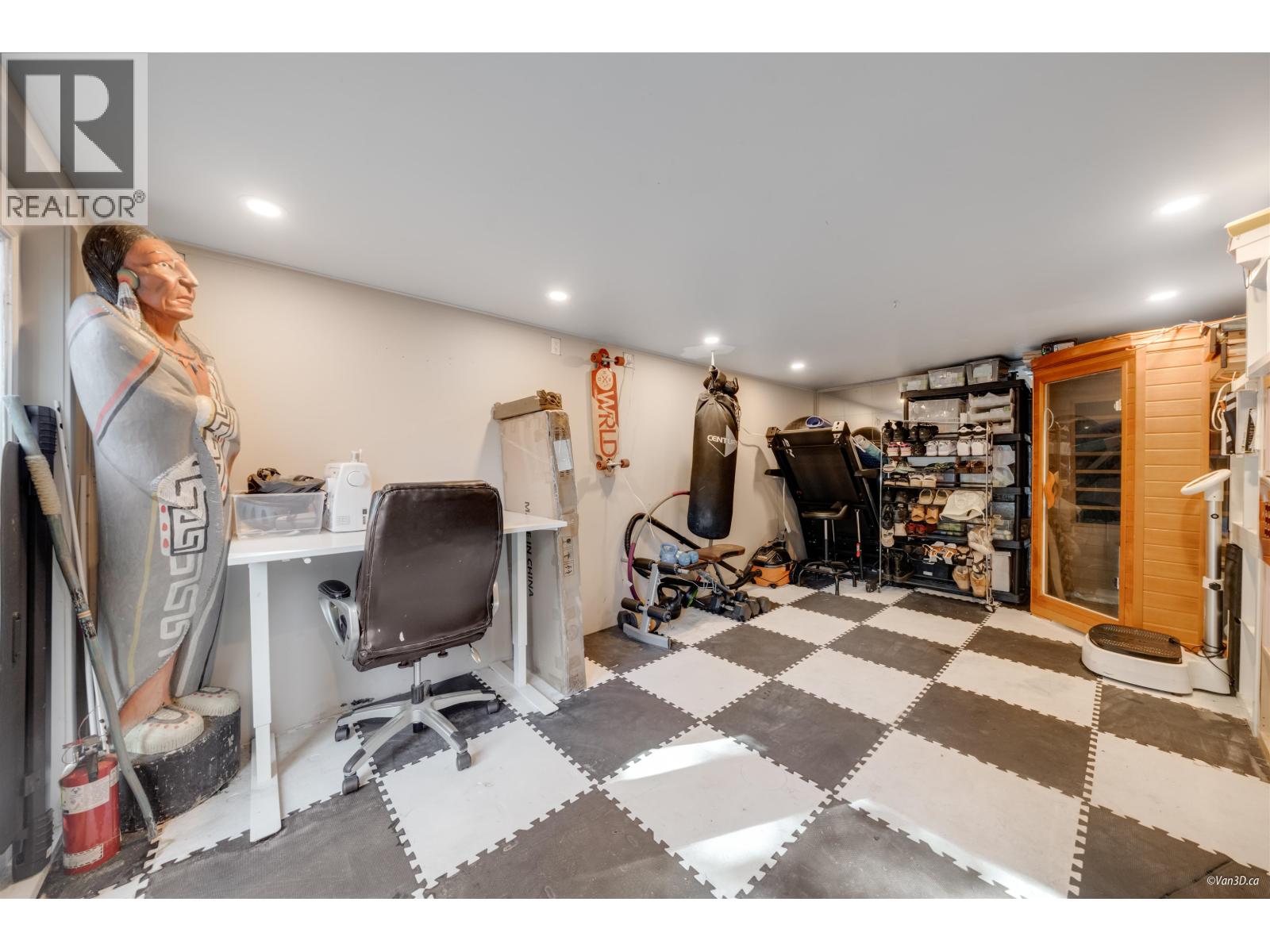 3870 Emerald Drive, North Vancouver, British Columbia  V7R 3B8 - Photo 37 - R3079388