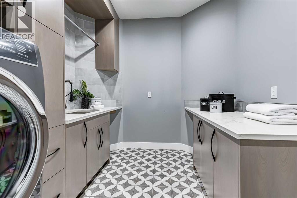 26 Patina Hill Sw, Calgary, Alberta  T3H 2C7 - Photo 38 - A2276363