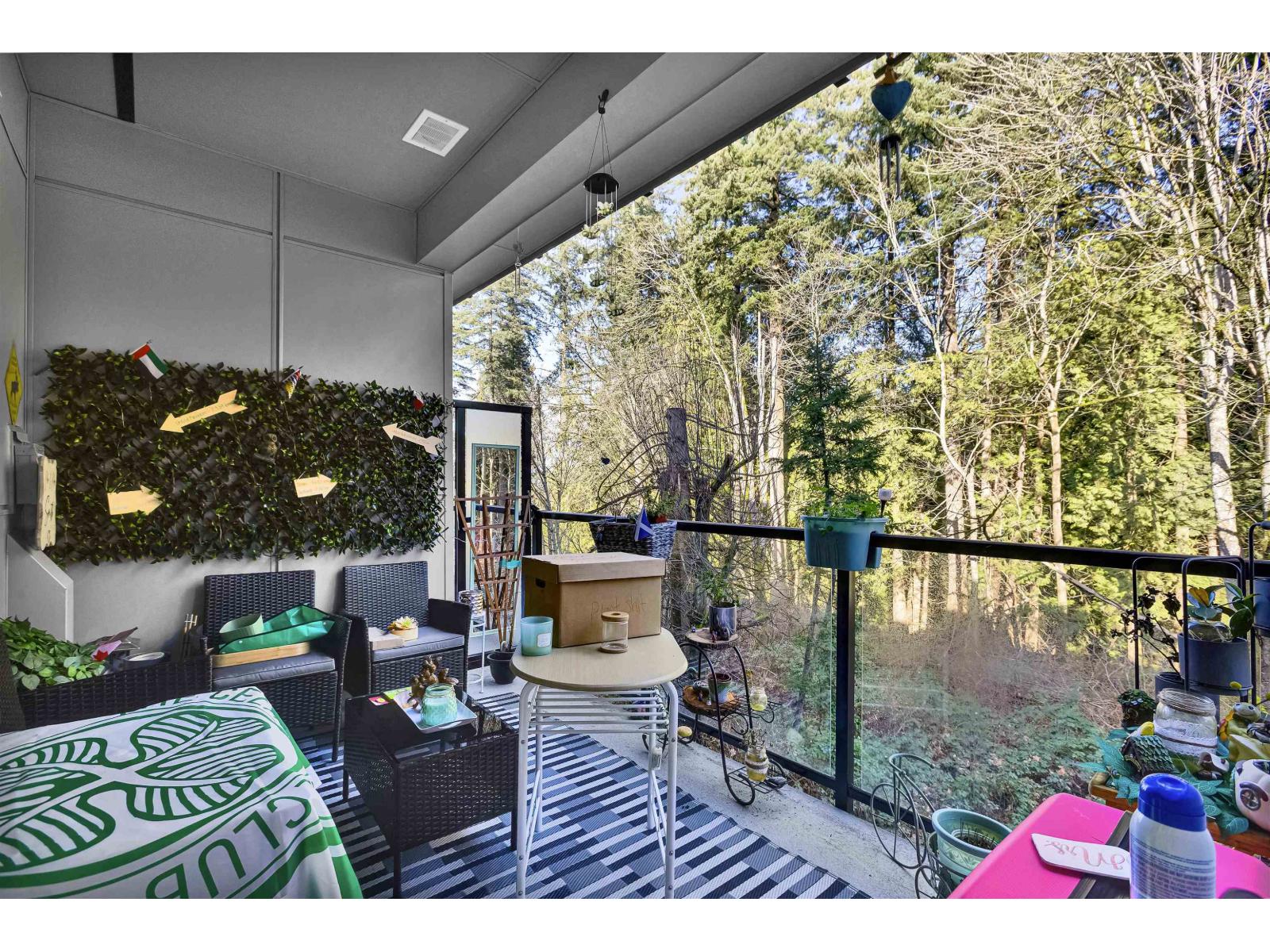 304 3480 146a Street, Surrey, British Columbia  V4P 0H6 - Photo 14 - R3090211