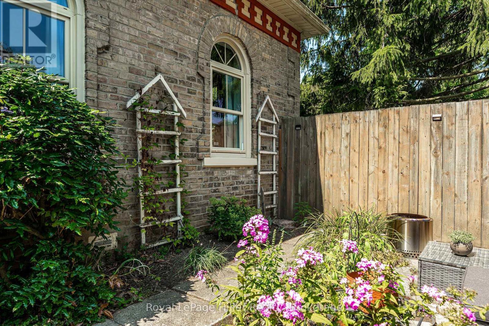 23 Grant Street, Stratford, Ontario  N5A 1L5 - Photo 38 - X12349717