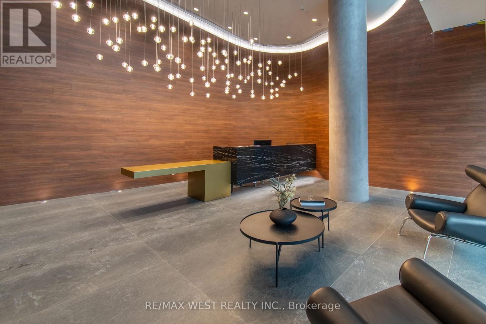 1210 - 39 Mary Street, Barrie, Ontario  L4N 1S9 - Photo 4 - S12599406