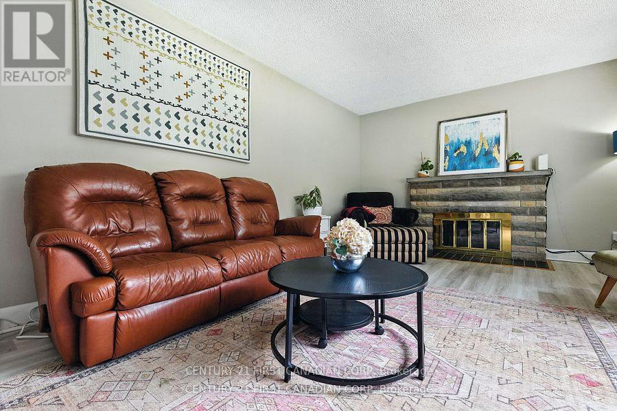 330 Glenrose Drive, London South, Ontario  N6K 2A8 - Photo 7 - X12760600