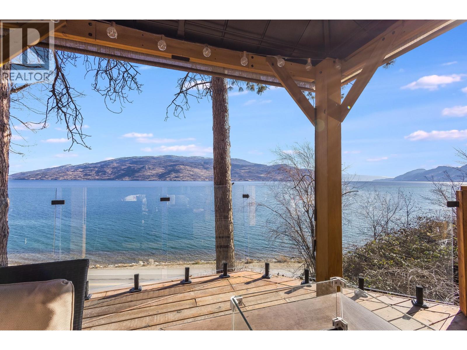 6271 Renfrew Road, Peachland, British Columbia