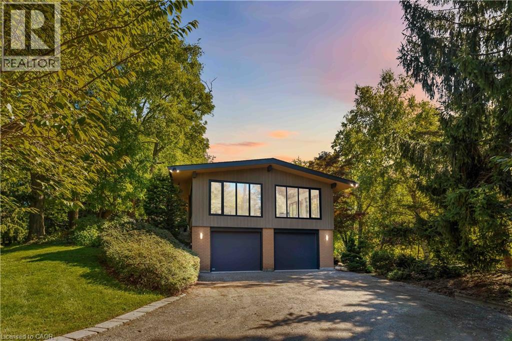 154 MIDDLETOWN Road, Dundas, Ontario