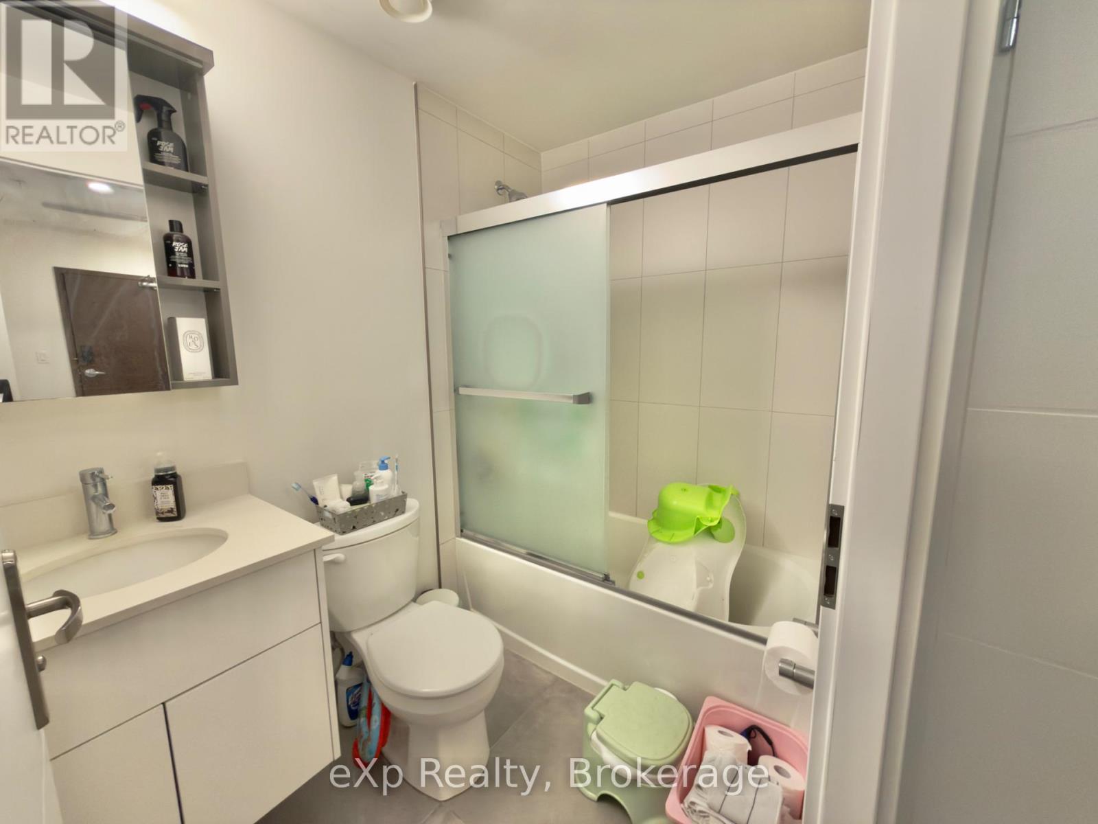 2514 - 60 Frederick Street, Kitchener, Ontario  N2H 0C7 - Photo 7 - X12795450