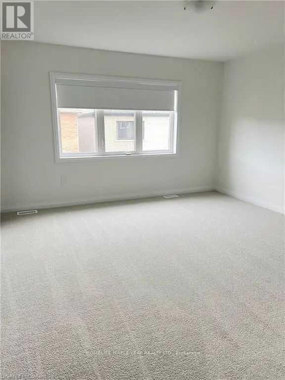 119 Granville Crescent, Haldimand, Ontario  N3W 0J8 - Photo 2 - X12644140