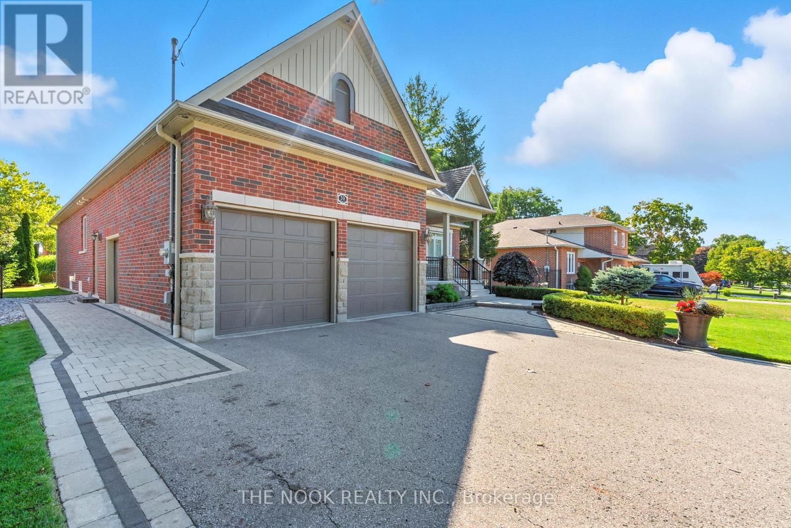 59 Queen Street, Whitby (Brooklin), Ontario  L1M 1C4 - Photo 3 - E12795526