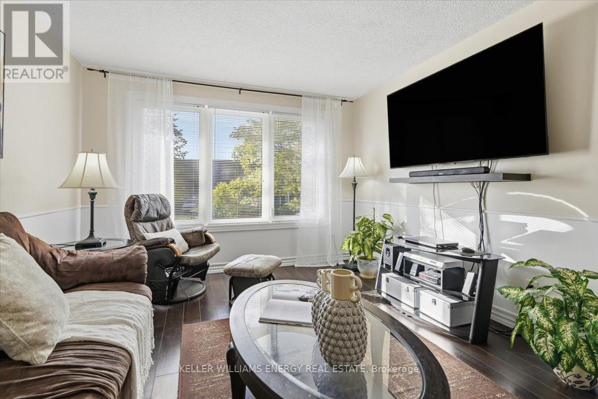 856 Roundelay Drive, Oshawa, Ontario L1J 7T9 - Photo 5 - E12795546