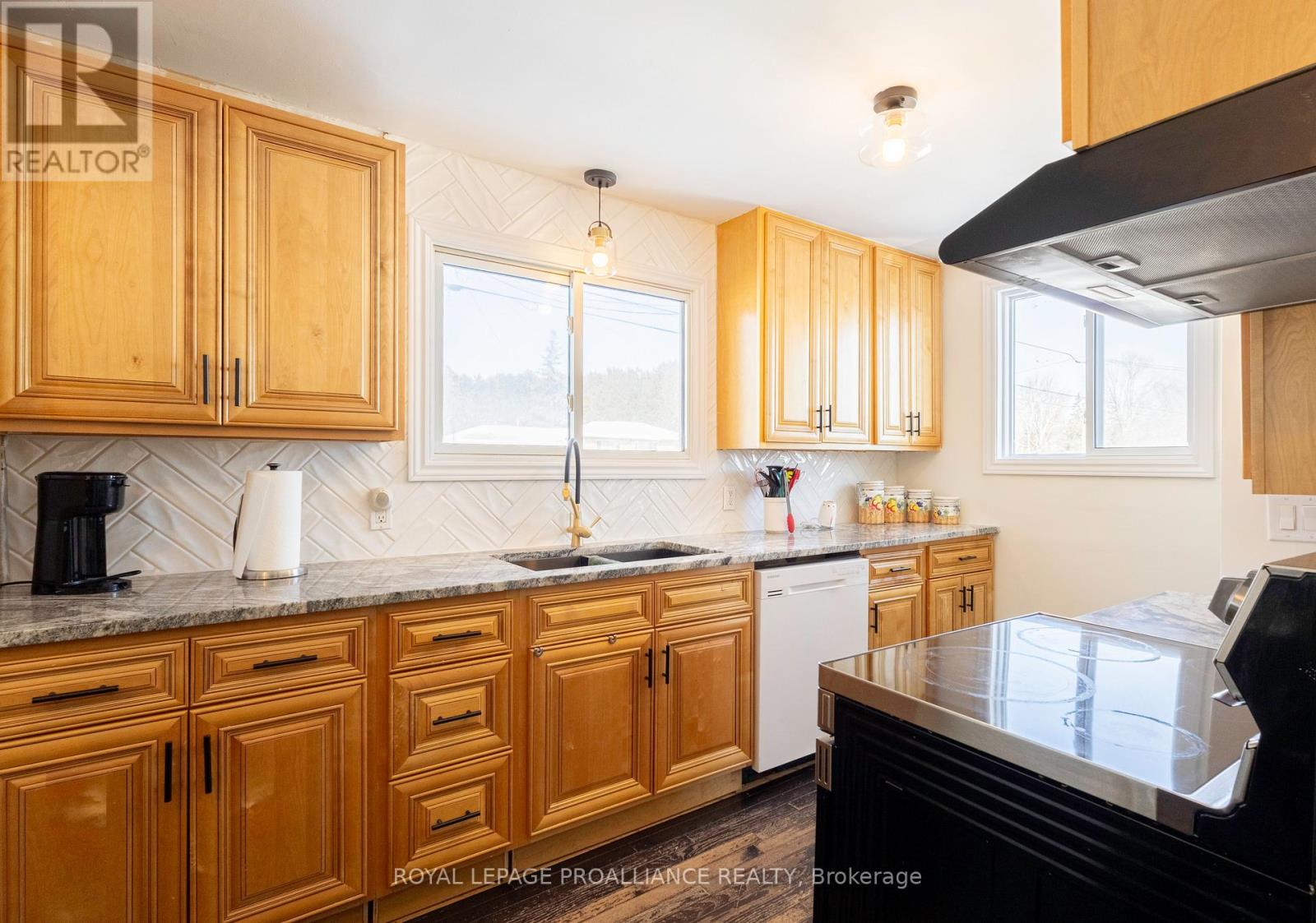 26 Cloverleaf Drive, Belleville, Ontario  K8N 4Z5 - Photo 5 - X12795414