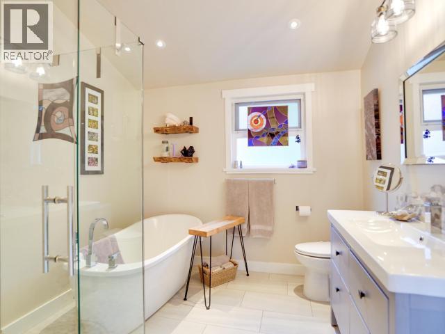 5515 Park Ave, Powell River, British Columbia   - Photo 18 - 19651