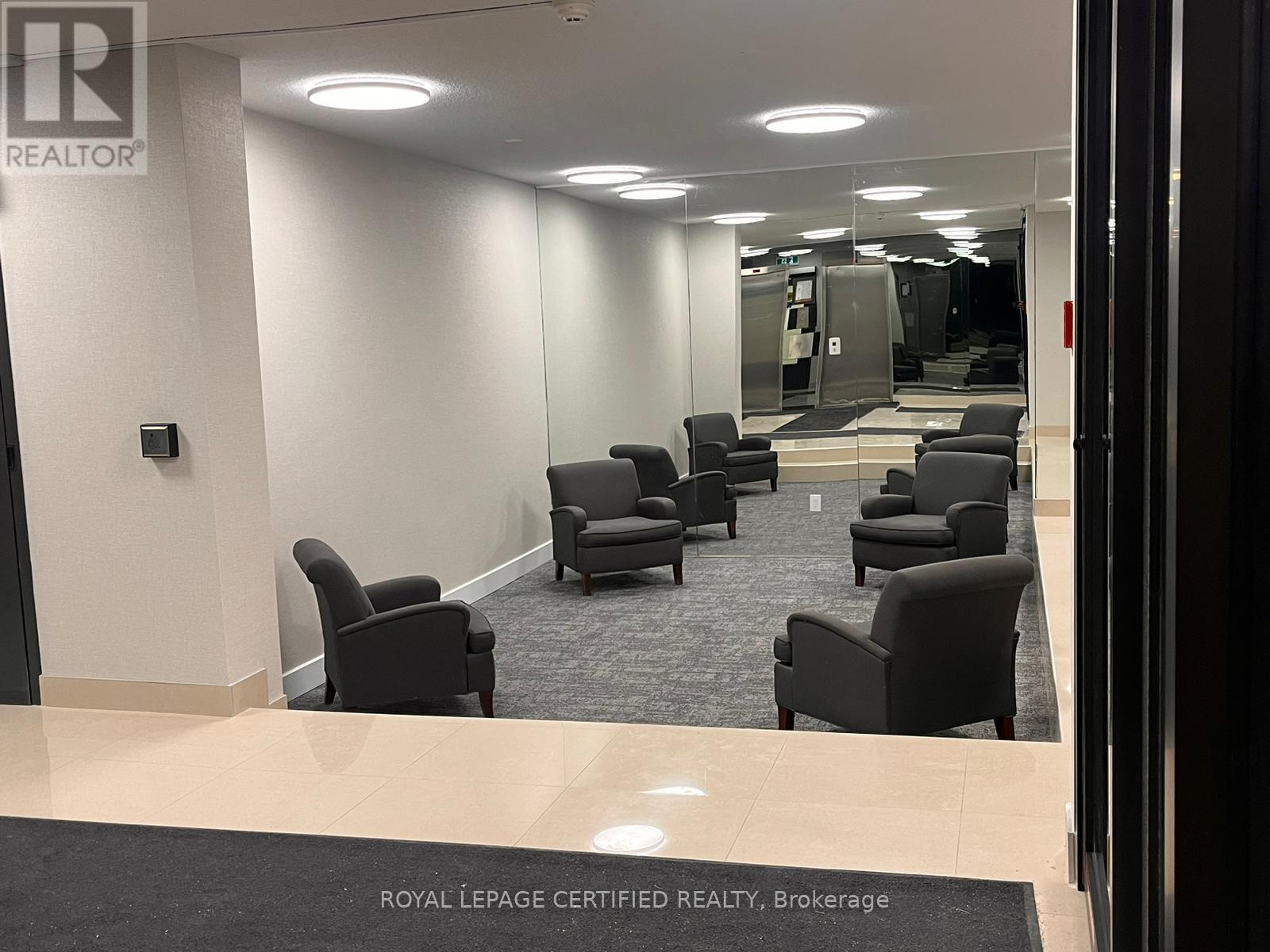 1209 - 2929 Aquitaine Avenue, Mississauga, Ontario  L5N 2C7 - Photo 2 - W12766858