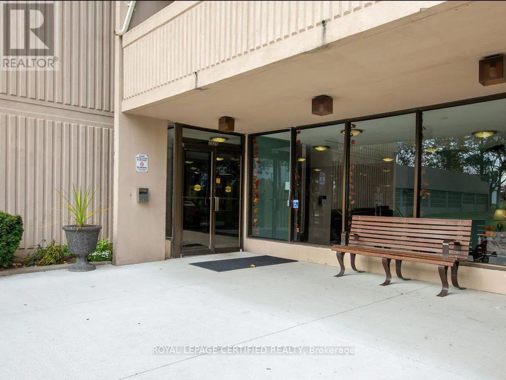 1209 - 2929 Aquitaine Avenue, Mississauga, Ontario  L5N 2C7 - Photo 9 - W12766858