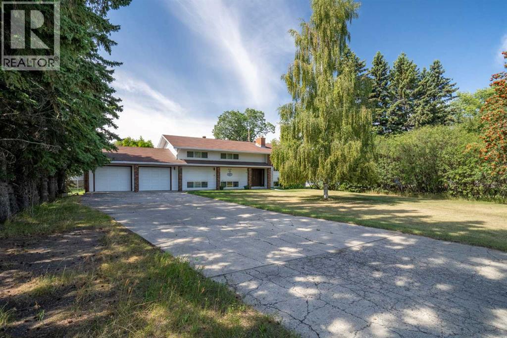 4214 50 Avenue, Olds, Alberta  T4H 1A5 - Photo 1 - A2287035