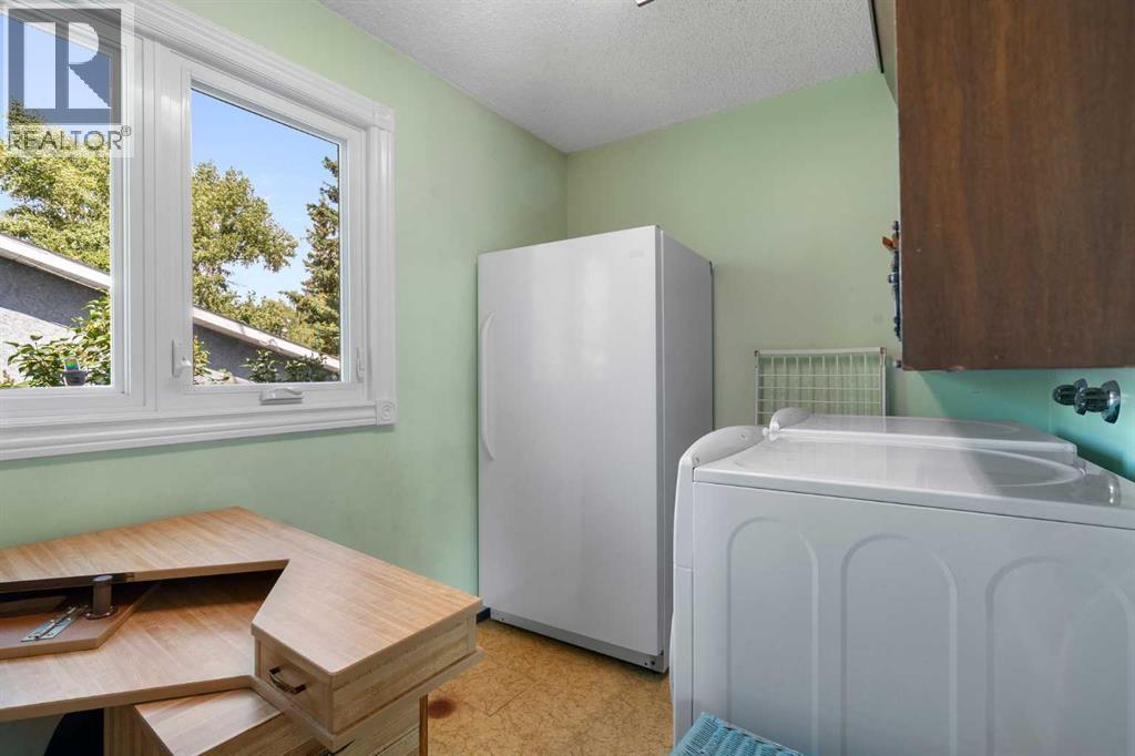 4214 50 Avenue, Olds, Alberta  T4H 1A5 - Photo 15 - A2287035