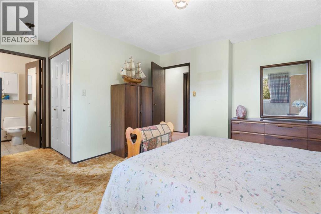 4214 50 Avenue, Olds, Alberta  T4H 1A5 - Photo 21 - A2287035