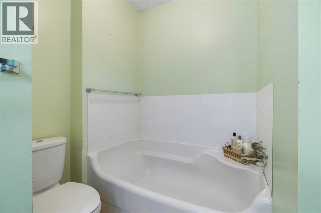 4214 50 Avenue, Olds, Alberta  T4H 1A5 - Photo 24 - A2287035