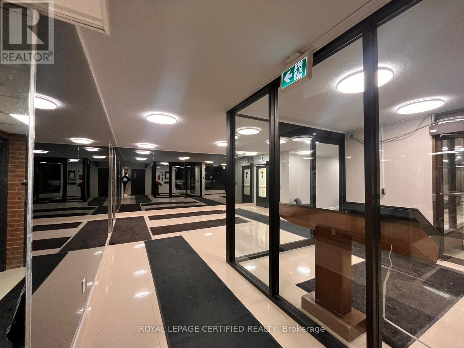 1209 - 2929 Aquitaine Avenue, Mississauga, Ontario  L5N 2C7 - Photo 3 - W12766858