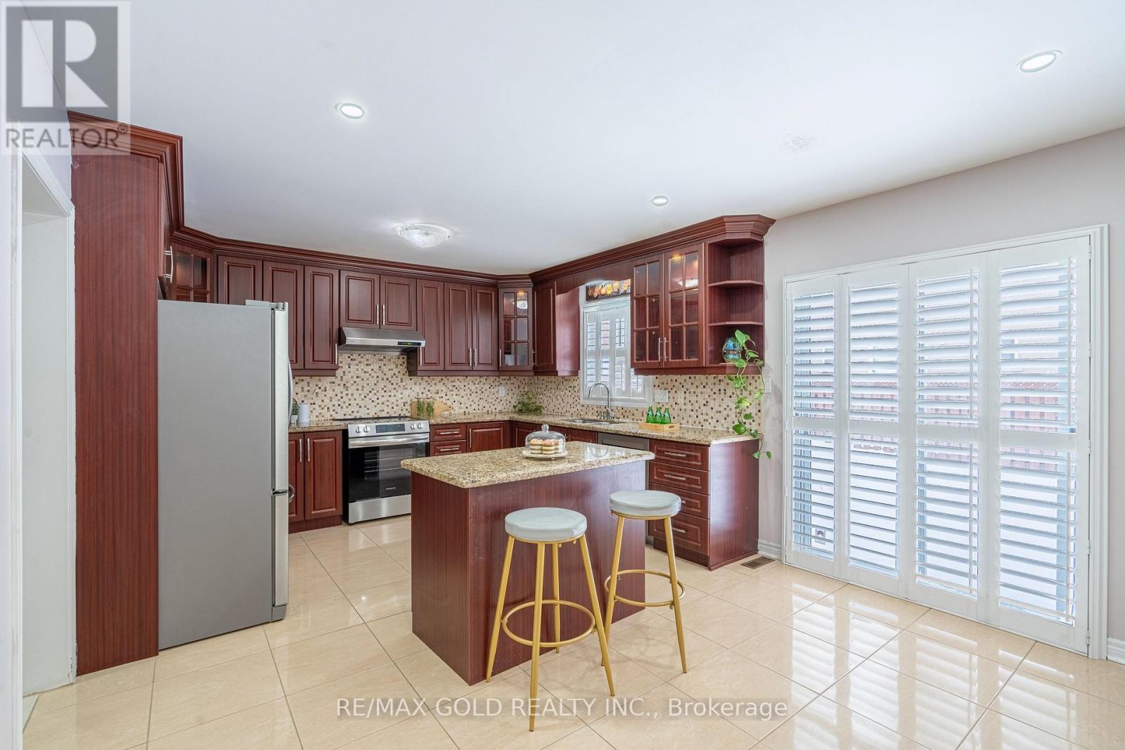 72 Barleyfield Road, Brampton (Sandringham-Wellington), Ontario  L6R 2J1 - Photo 15 - W12790800