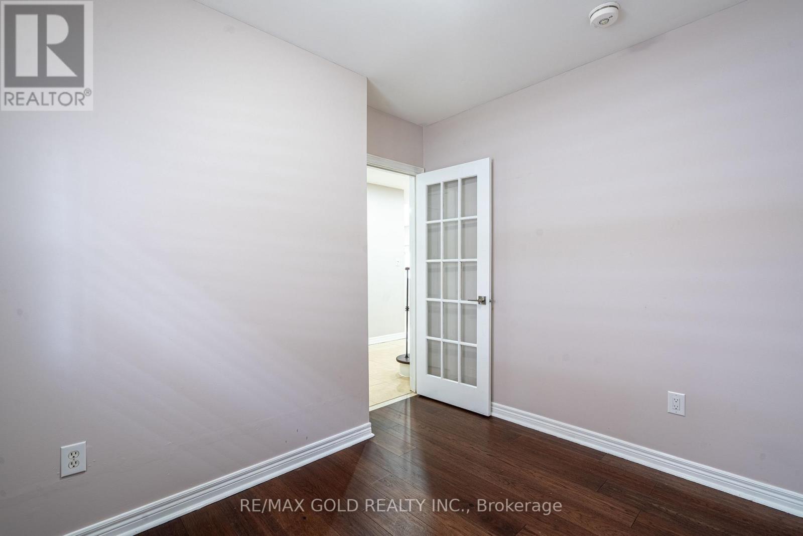 72 Barleyfield Road, Brampton (Sandringham-Wellington), Ontario  L6R 2J1 - Photo 10 - W12790800