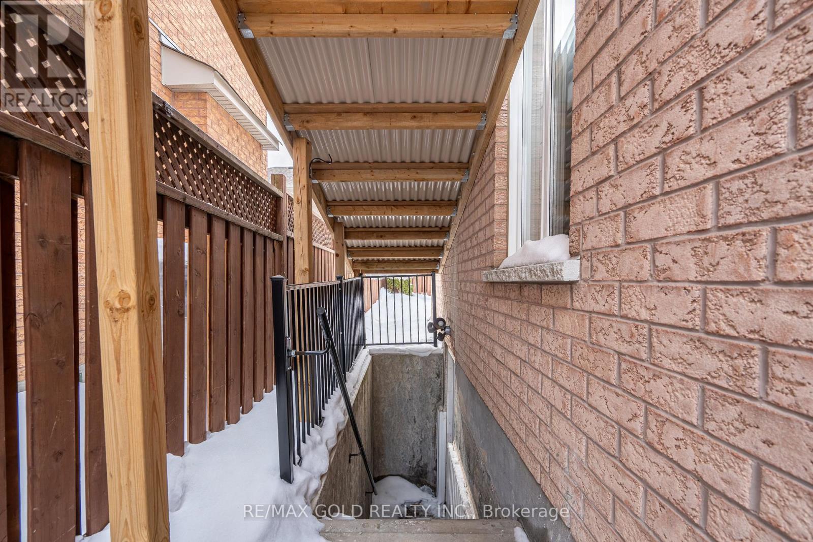 72 Barleyfield Road, Brampton (Sandringham-Wellington), Ontario  L6R 2J1 - Photo 47 - W12790800