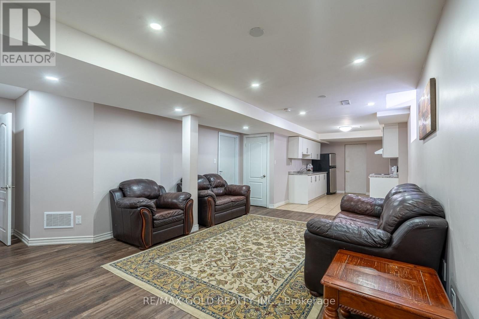 72 Barleyfield Road, Brampton (Sandringham-Wellington), Ontario  L6R 2J1 - Photo 34 - W12790800