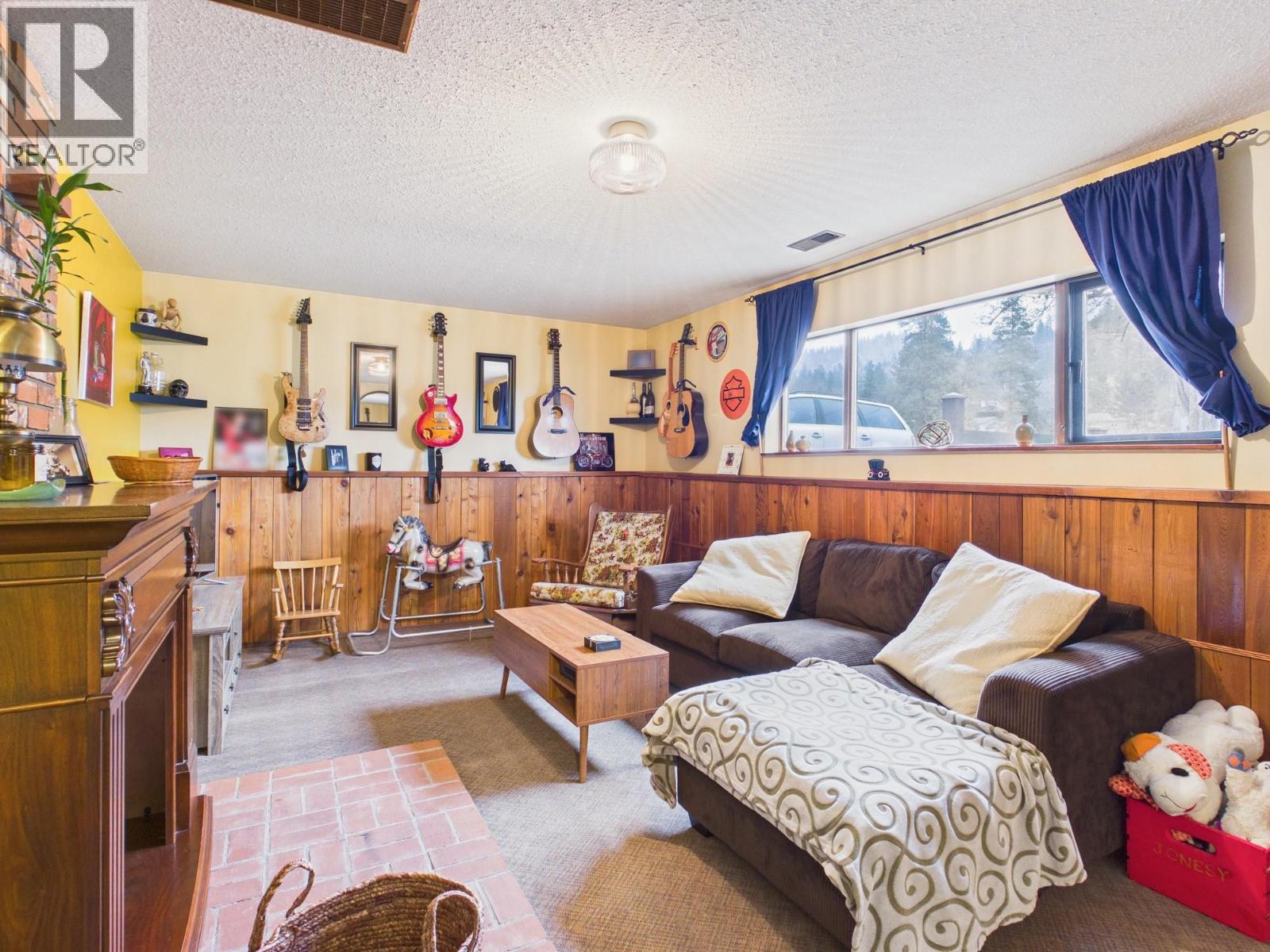 740 Maple Street, Okanagan Falls, British Columbia  V0H 1R2 - Photo 18 - 10376123