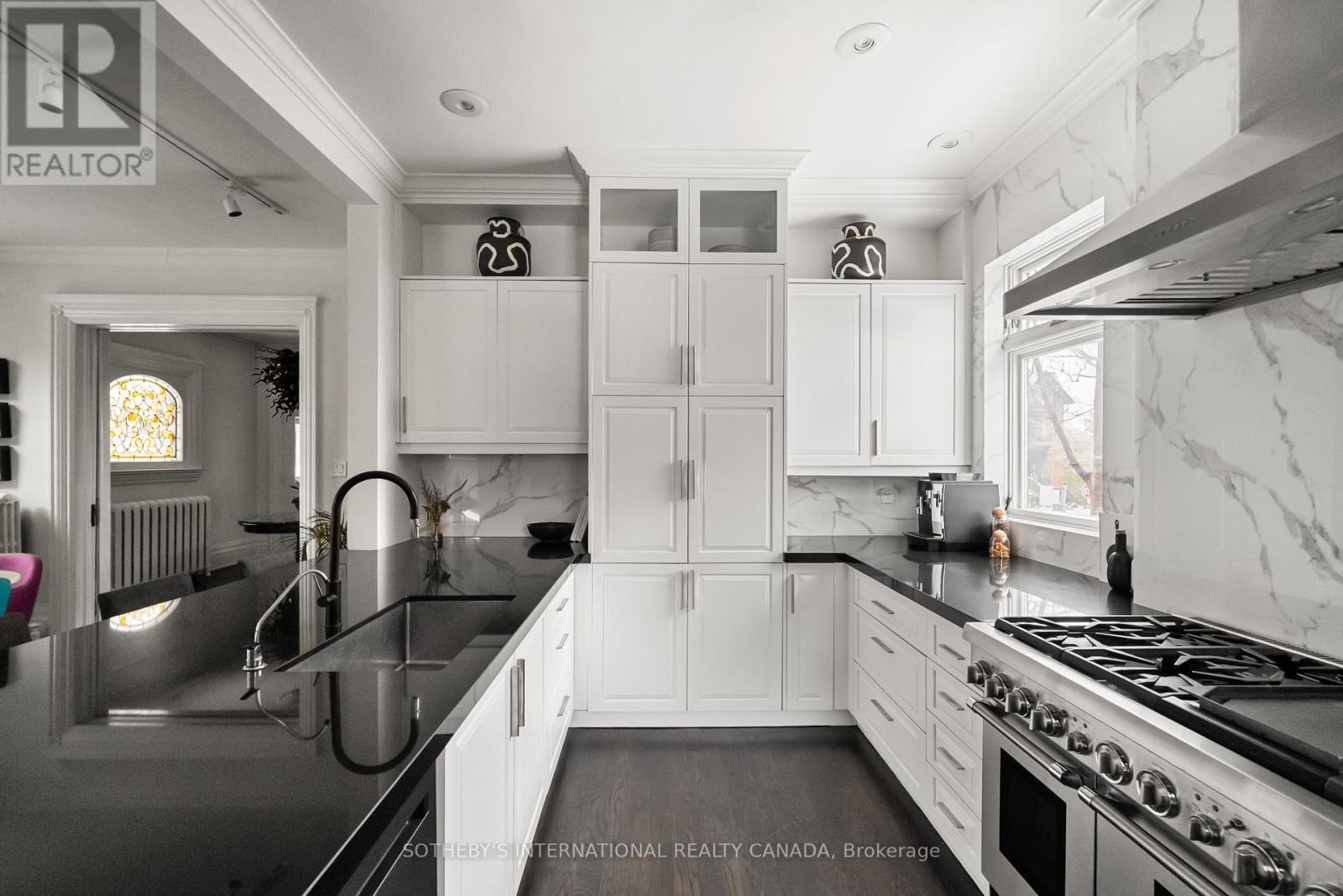 92 Woodlawn Avenue, Toronto, Ontario  M4V 1G7 - Photo 13 - C12795438