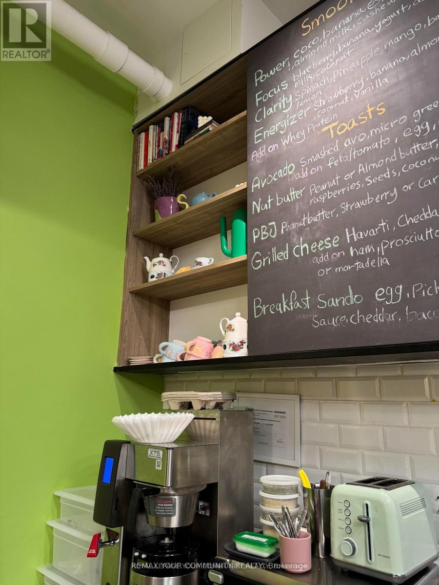 101 - 799 College Street, Toronto, Ontario  M6G 1C7 - Photo 19 - C12795460