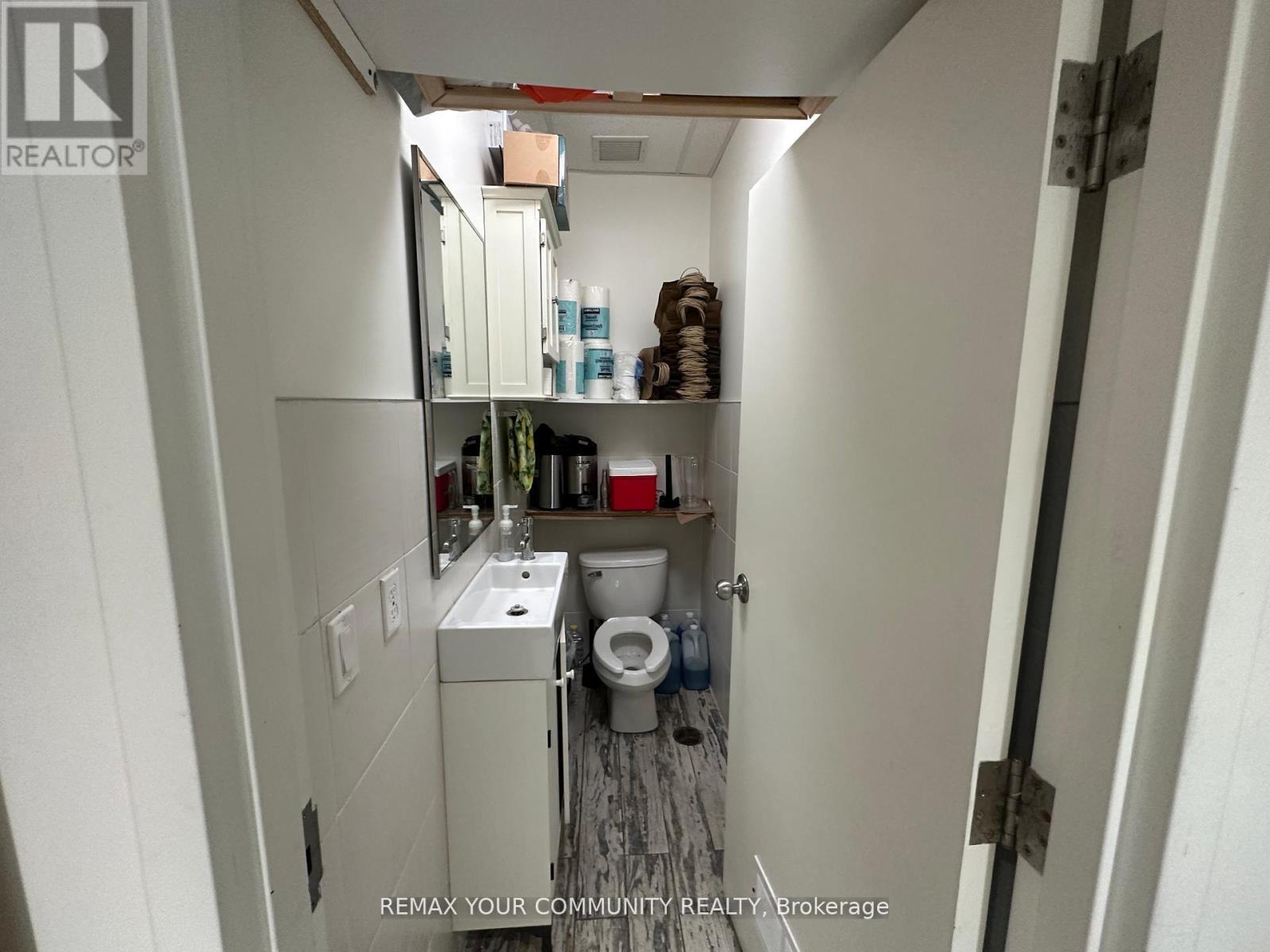 101 - 799 College Street, Toronto, Ontario  M6G 1C7 - Photo 27 - C12795460