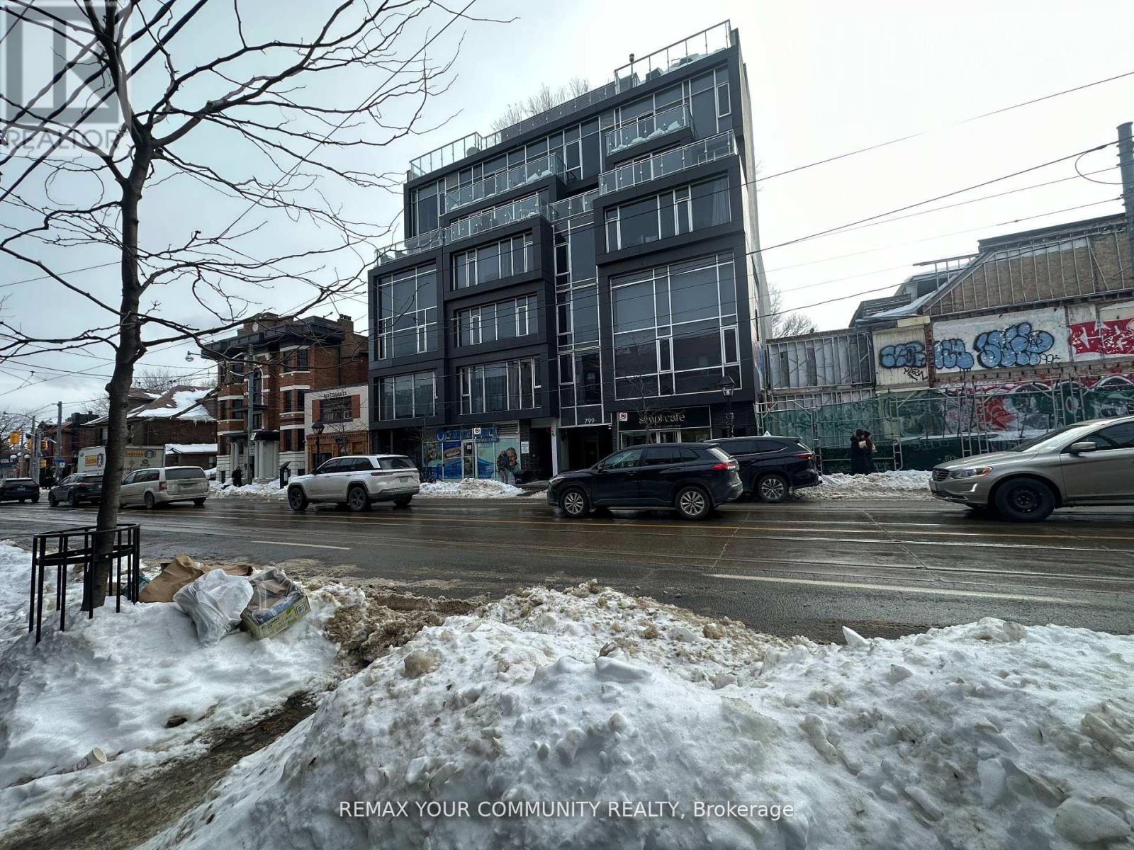 101 - 799 College Street, Toronto, Ontario  M6G 1C7 - Photo 3 - C12795460