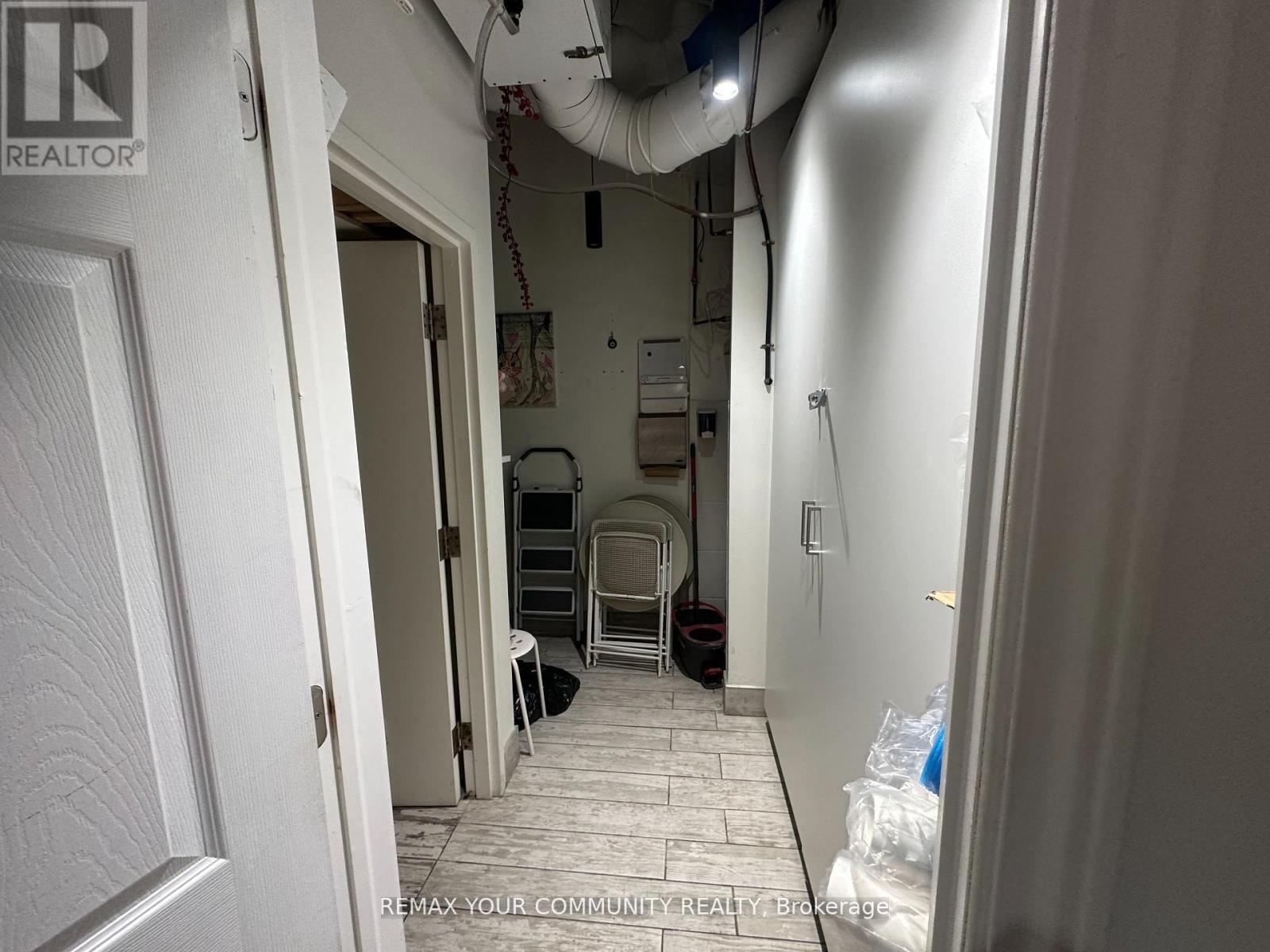 101 - 799 College Street, Toronto, Ontario  M6G 1C7 - Photo 32 - C12795460