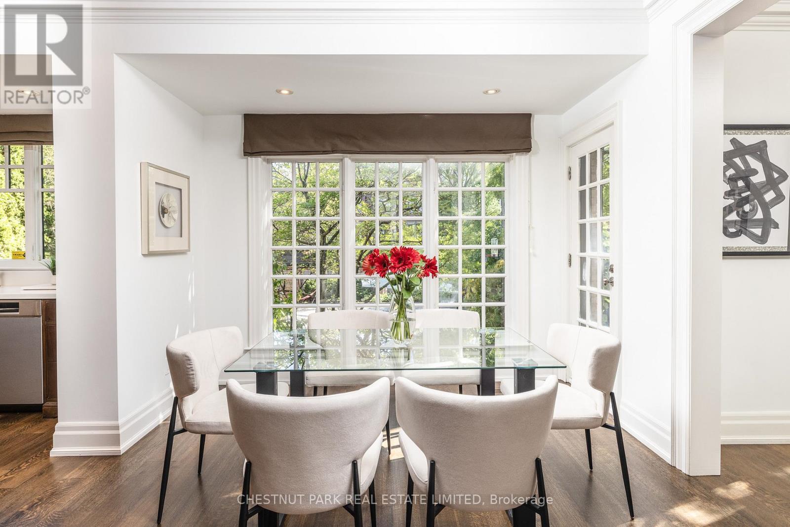 27 Bayview Wood, Toronto, Ontario  M4N 1R8 - Photo 11 - C12795486