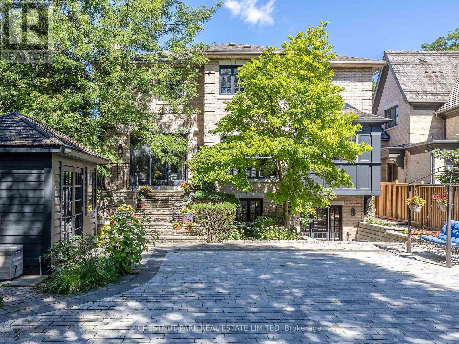 27 Bayview Wood, Toronto, Ontario  M4N 1R8 - Photo 38 - C12795486