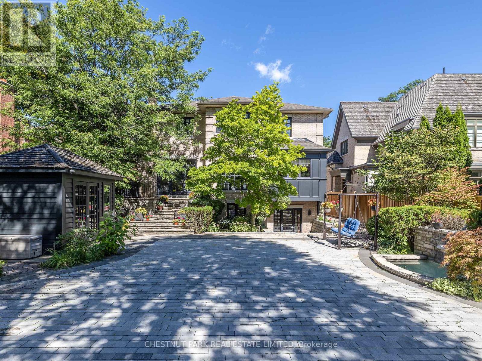 27 Bayview Wood, Toronto, Ontario  M4N 1R8 - Photo 39 - C12795486