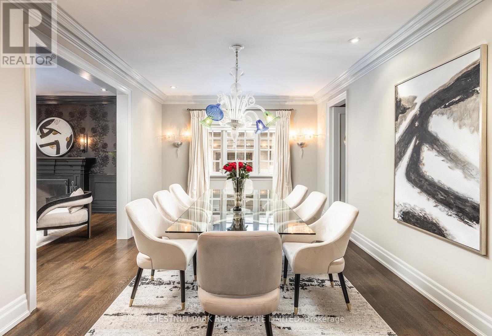 27 Bayview Wood, Toronto, Ontario  M4N 1R8 - Photo 4 - C12795486