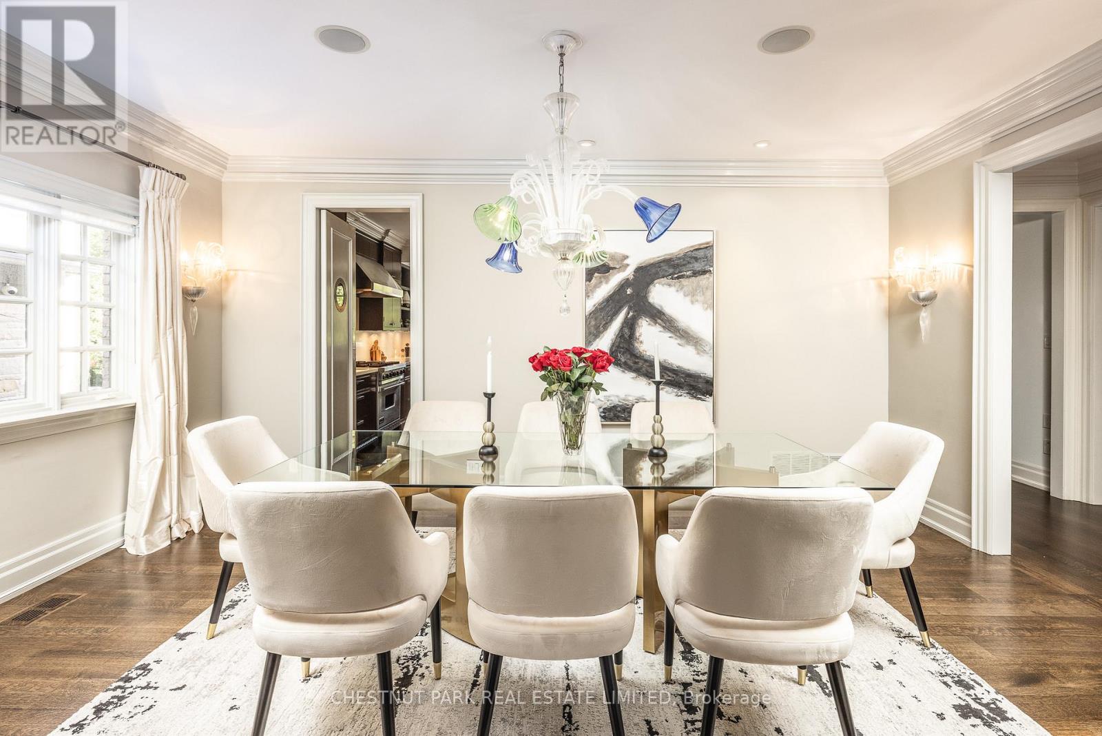 27 Bayview Wood, Toronto, Ontario  M4N 1R8 - Photo 5 - C12795486