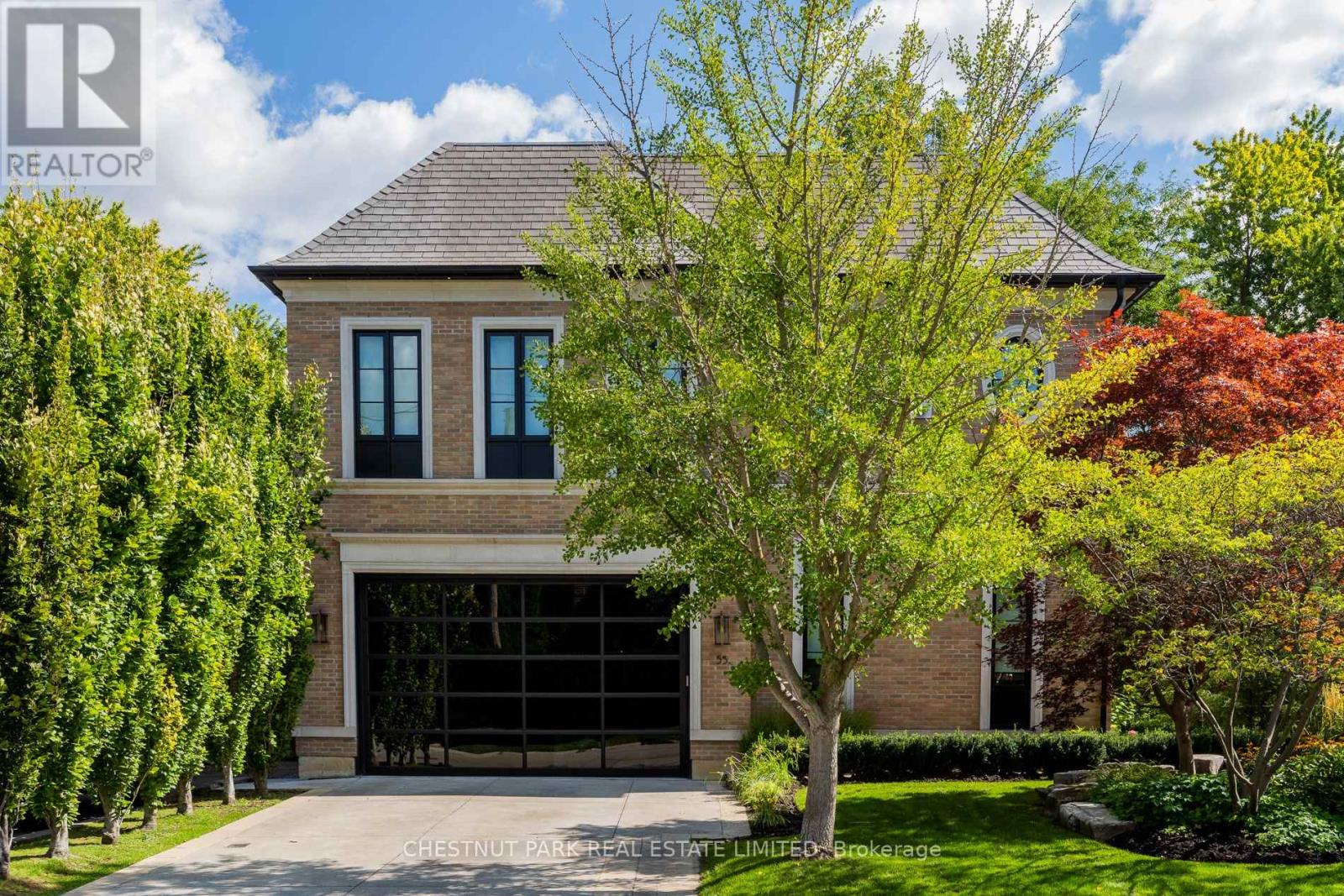 55 De Vere Gardens, Toronto, Ontario  M5M 3E8 - Photo 2 - C12795496