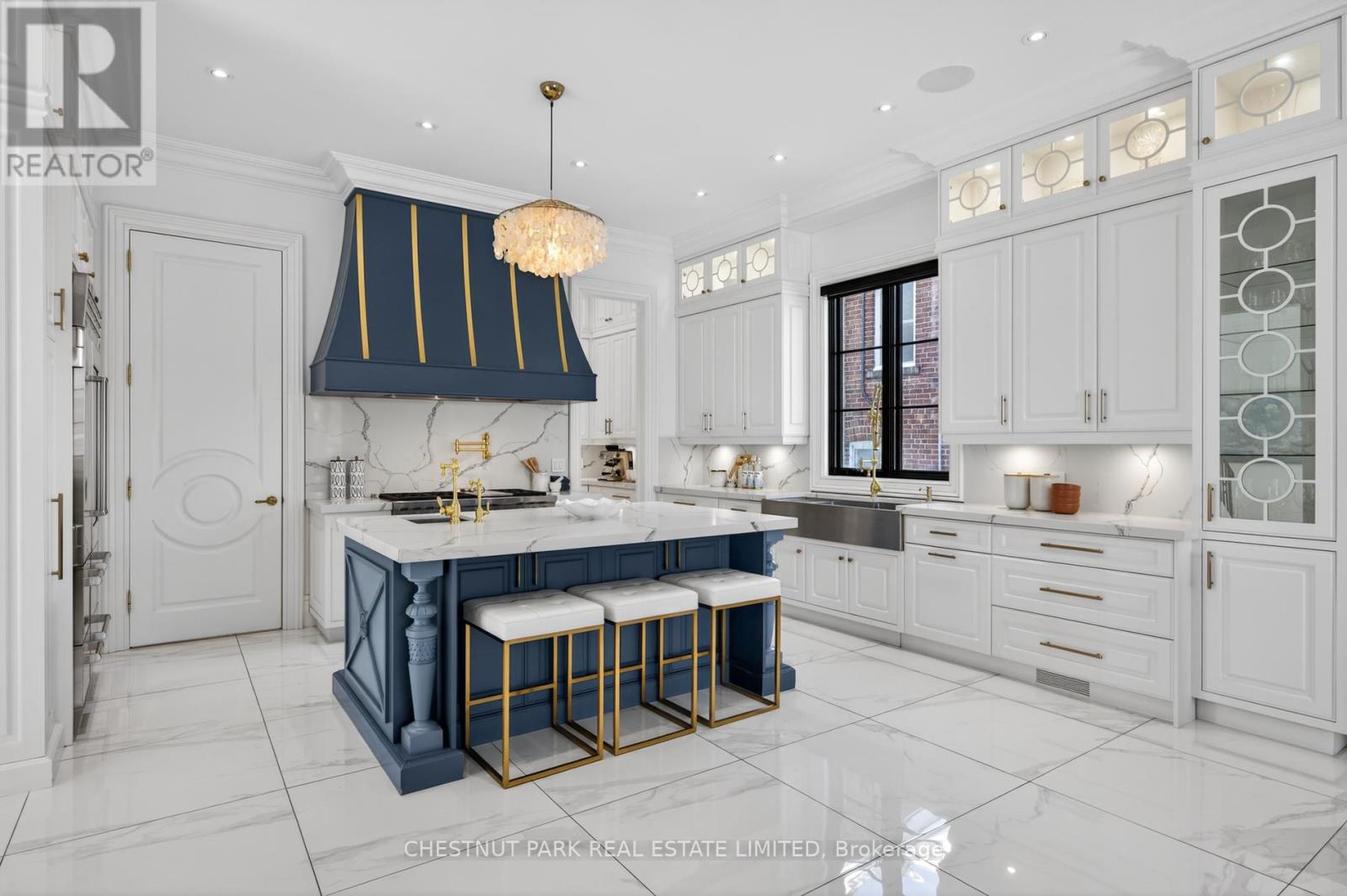 55 De Vere Gardens, Toronto, Ontario  M5M 3E8 - Photo 20 - C12795496