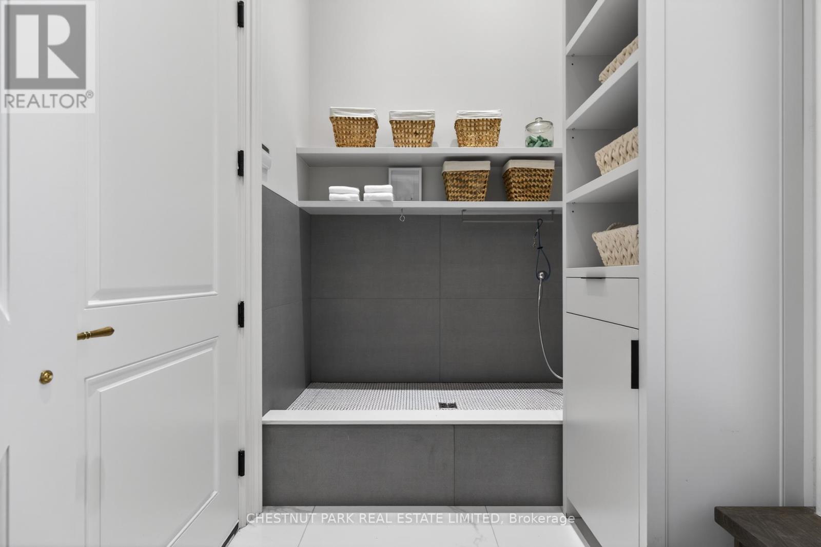 55 De Vere Gardens, Toronto, Ontario  M5M 3E8 - Photo 25 - C12795496