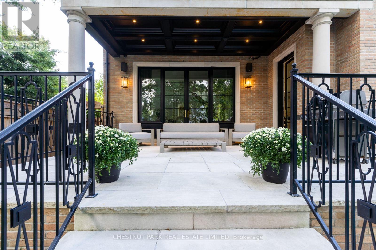 55 De Vere Gardens, Toronto, Ontario  M5M 3E8 - Photo 7 - C12795496