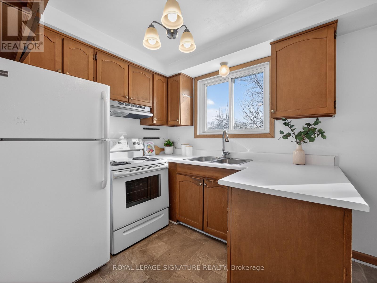 43 Angora Street, Toronto, Ontario  M1G 1L6 - Photo 11 - E12795452