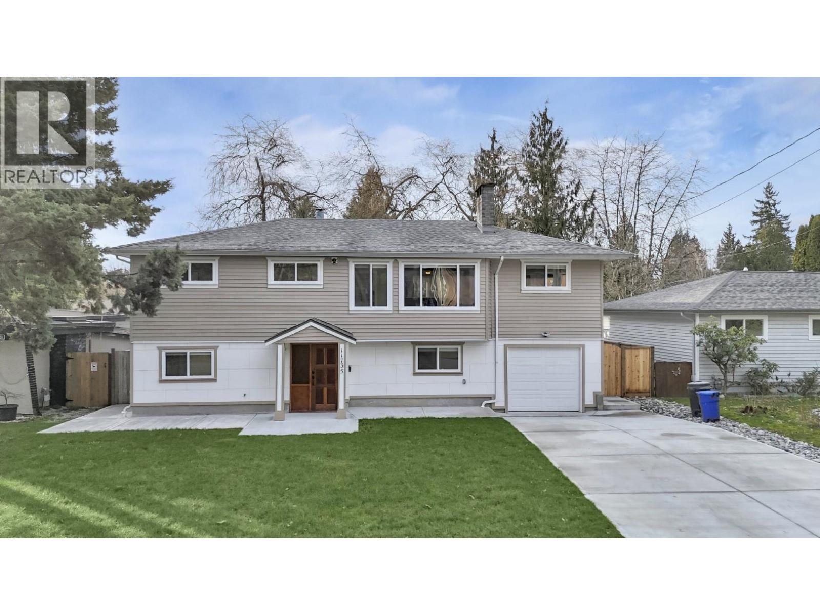 11735 210 Street, Maple Ridge, British Columbia  V2X 4Y4 - Photo 2 - R3090504