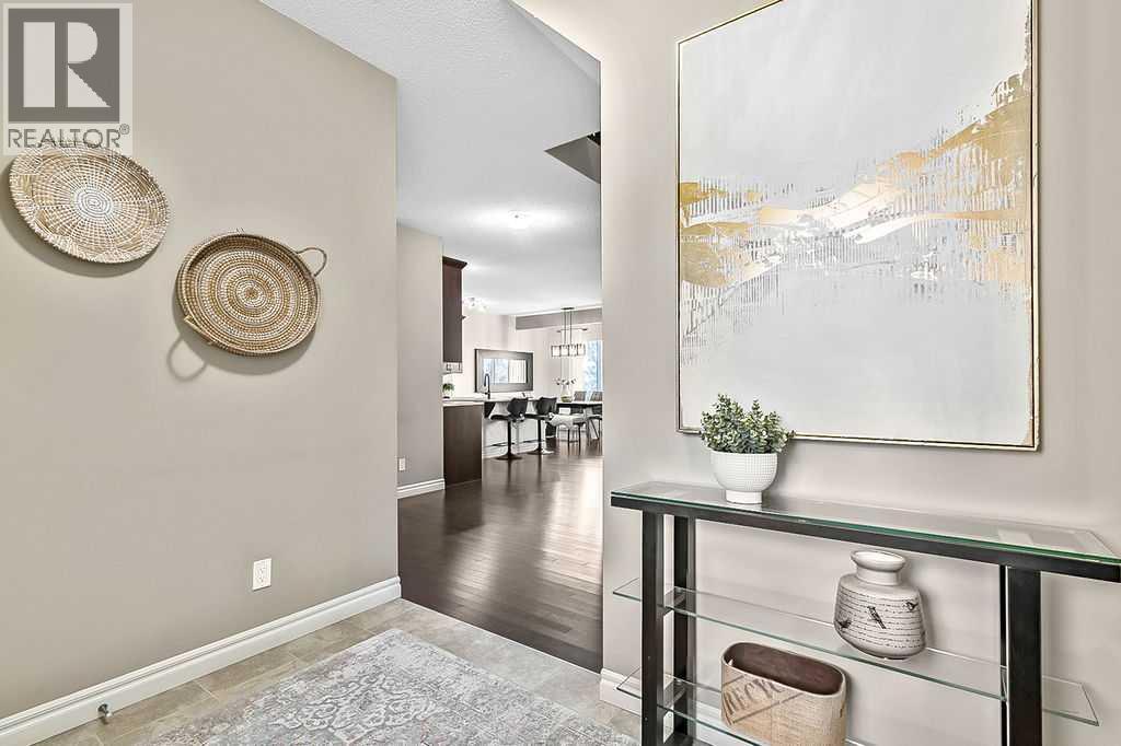 147 Cimarron Vista Crescent, Okotoks, Alberta  T1S 0K3 - Photo 4 - A2283474