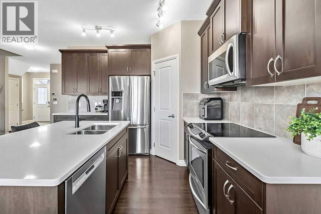 147 Cimarron Vista Crescent, Okotoks, Alberta  T1S 0K3 - Photo 7 - A2283474