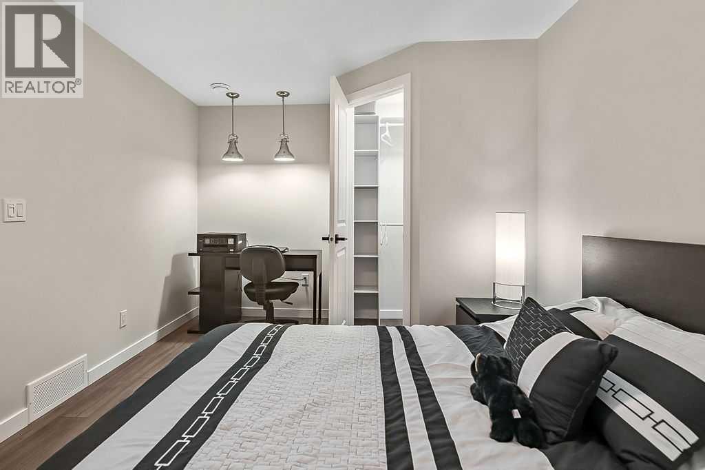 147 Cimarron Vista Crescent, Okotoks, Alberta  T1S 0K3 - Photo 38 - A2283474