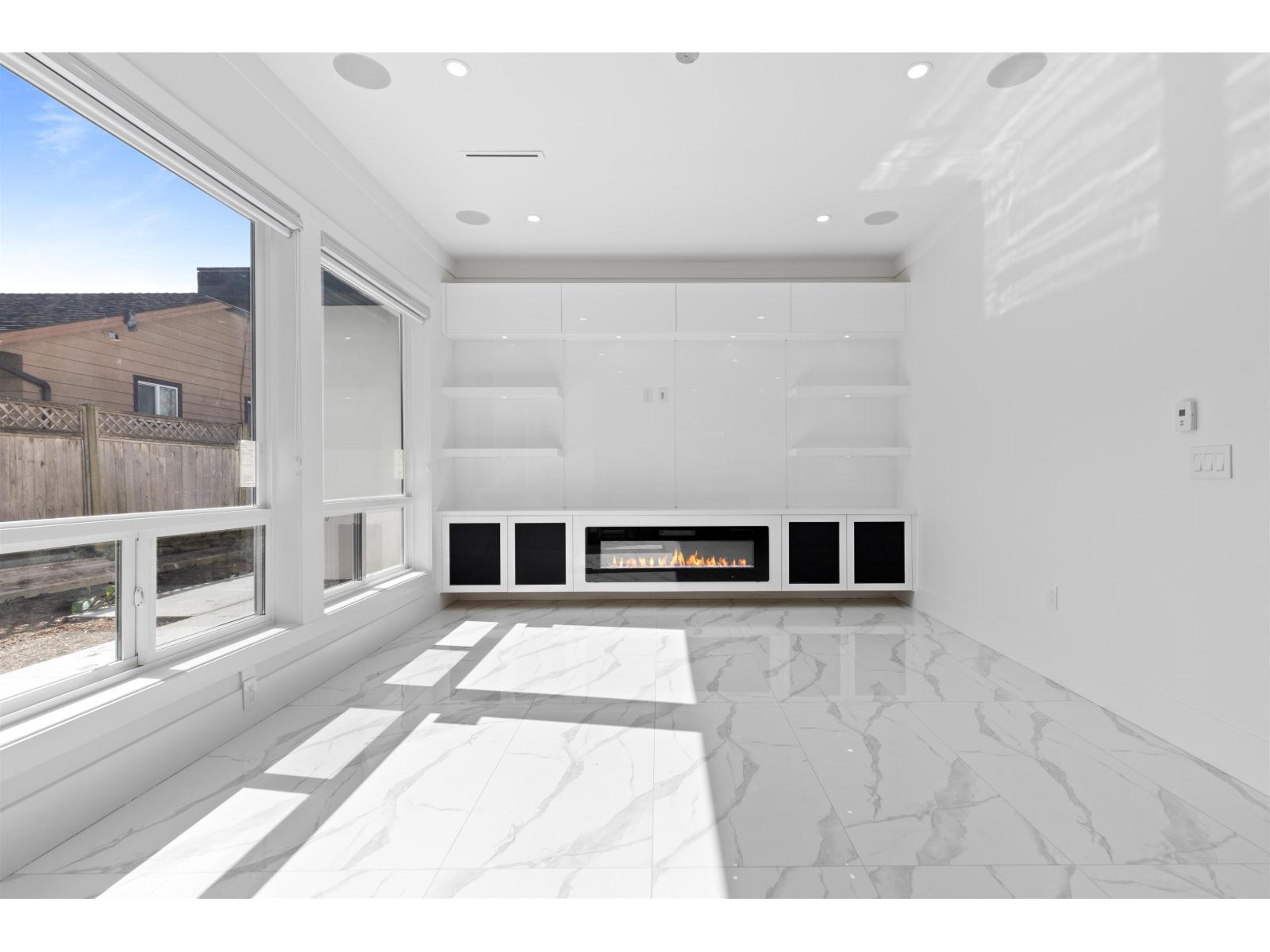 15584 89b Avenue, Surrey, British Columbia  V3R 4K9 - Photo 6 - R3089882